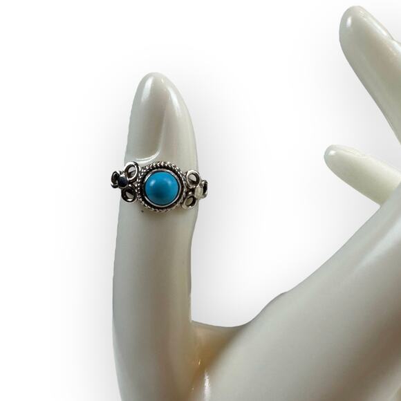Vintage Sterling Silver Ring with Blue Stone Size 7 - Picture 2 of 6